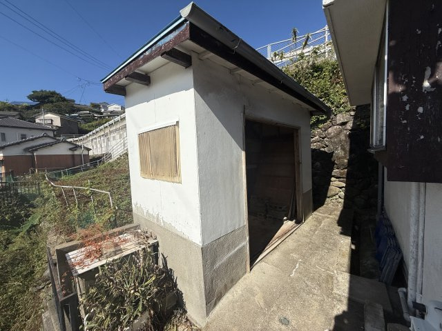 佐世保湾が一望できる金比良町の一戸建の収納