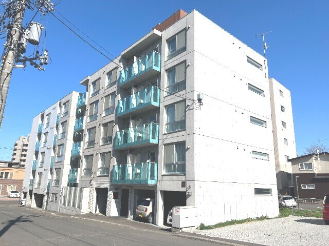 ＣＵＢＥ（キューブ）