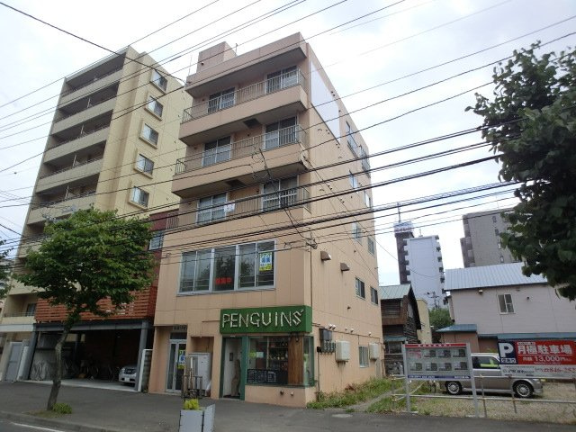 かねそビル