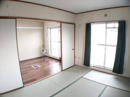 福生市南田園１丁目の賃貸マンションの寝室