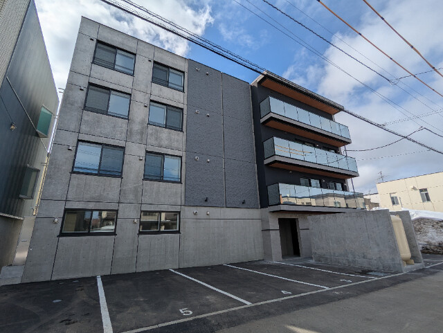 札幌市西区八軒二条東２丁目の賃貸マンション
