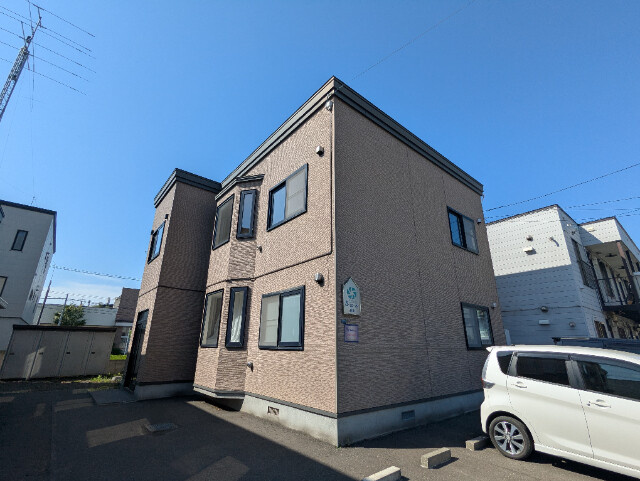 札幌市西区八軒五条西４丁目のアパート