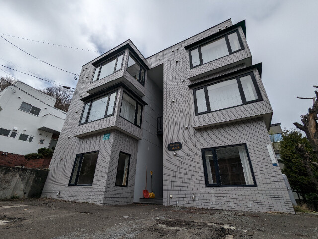 ヴェルエアー山の手