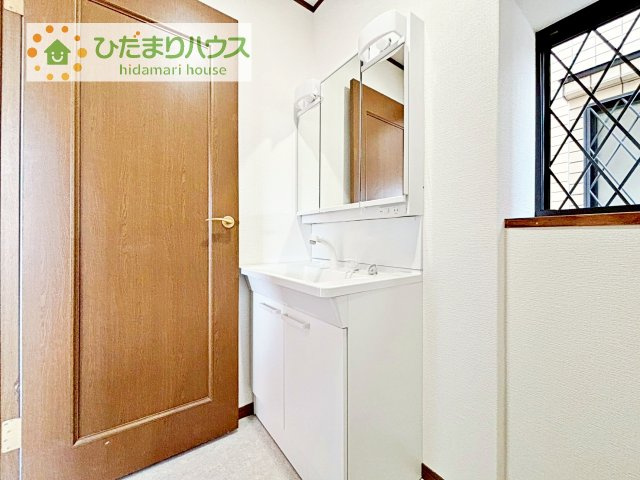 【独立洗面台】 | 守谷市松ケ丘３丁目　中古戸建 | シンプルで使い勝手の良い独立洗面台！