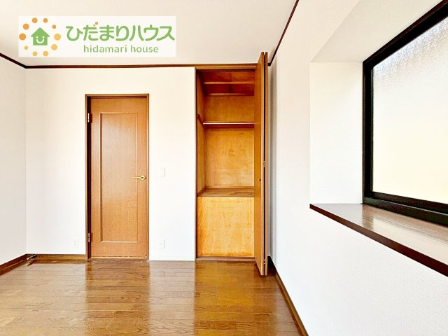 【収納】 | 守谷市松ケ丘３丁目　中古戸建 | お洋服の多い女性に人気！収納力の高いクローゼット付き☆彡