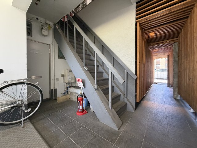 ムックマンションのエントランス