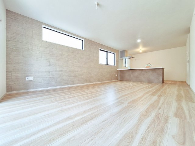 【居間・リビング】 | 板橋区赤塚7丁目　新築分譲住宅　全1棟（成増店） | 19.5帖の広々リビング。