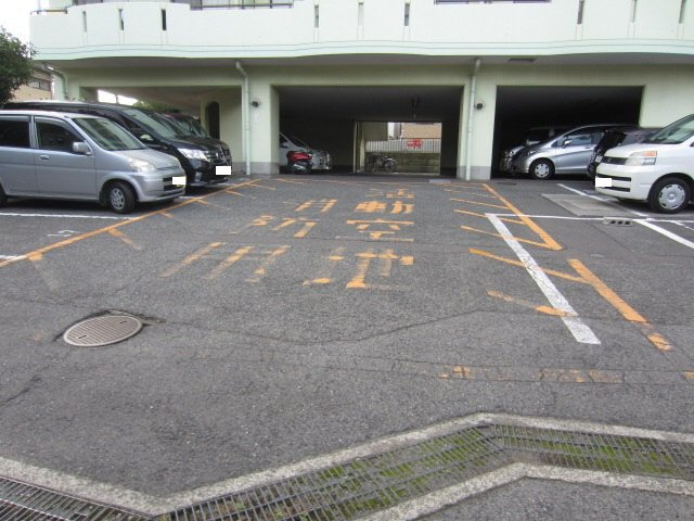 【駐車場】 | サウサリート貝塚