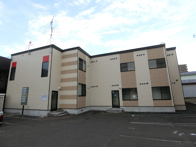 レオパレス西野