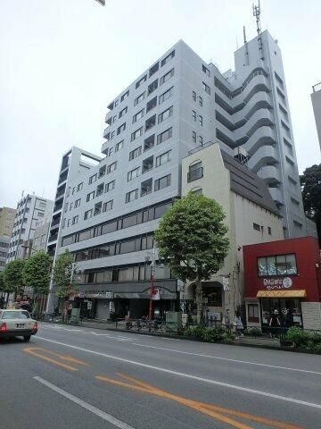 スカイエスタの外観