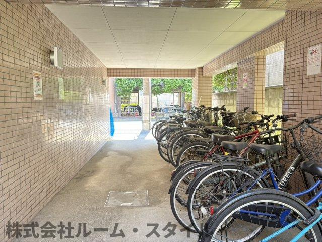 エミグラント成増の駐輪場