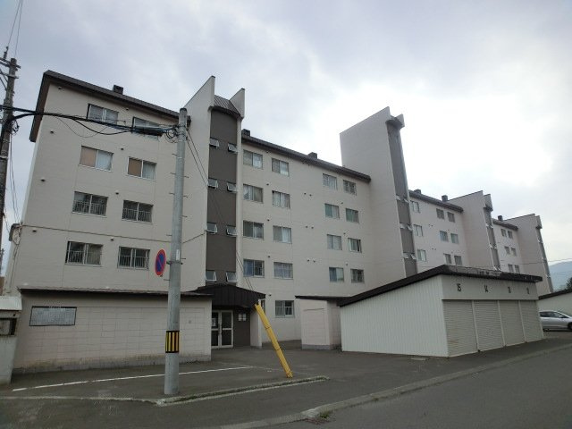 西野ハイツＢ棟