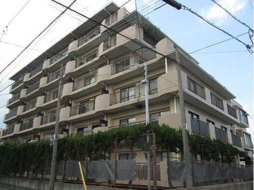 ロイヤルハイツ別府