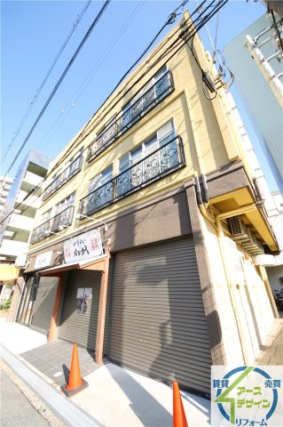 MAHOROBA.BLDGの外観
