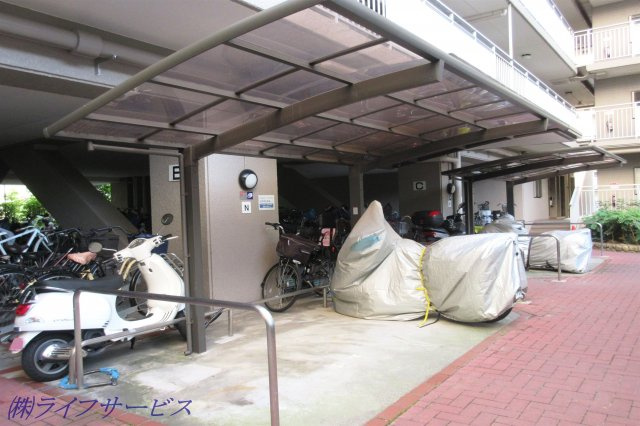 【その他】 | ファミールハイツ北大阪２号棟 | バイク置場