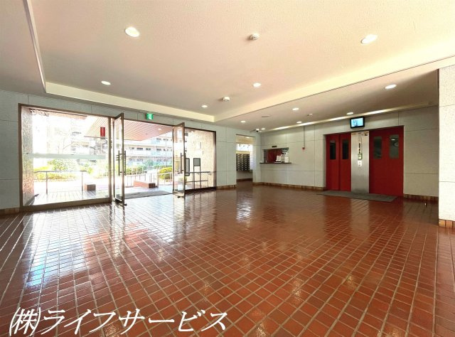 【エントランス】 | ファミールハイツ北大阪２号棟 | エントランスホール