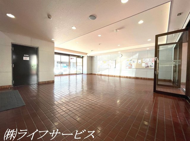 【エントランス】 | ファミールハイツ北大阪２号棟 | エントランスホール