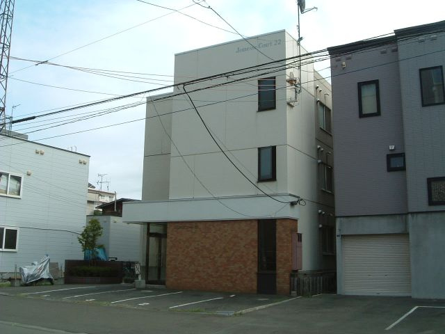 ジュネスコート２２