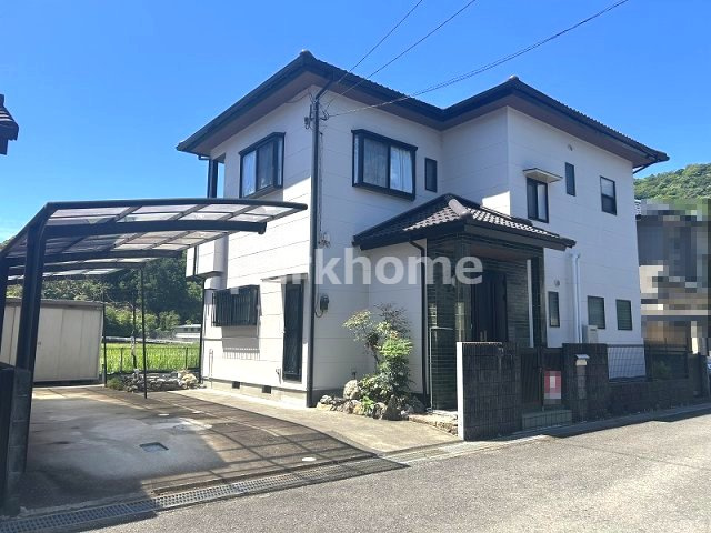 土佐市塚地　中古住宅の画像