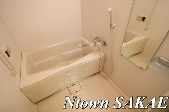 【浴室】 | Gramercy Shirakawa Koen | 日々の暮らしに欠かせないお風呂です