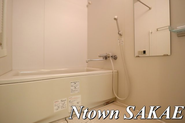 【浴室】 | Gramercy Shirakawa Koen | 日々の暮らしに欠かせないお風呂です