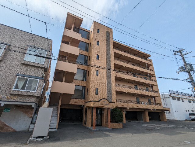 マンションえむず
