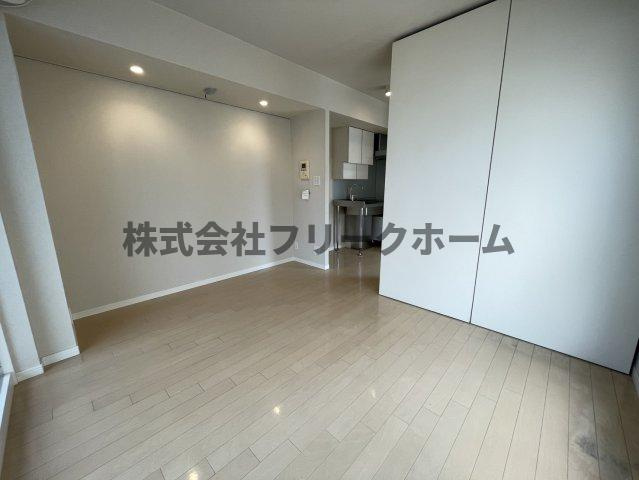 武蔵野市吉祥寺南町２丁目の賃貸マンションの居間・リビング