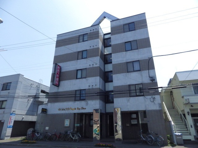 ティアラＴｒｉｐｌｅＯｎｅＤＥＭ