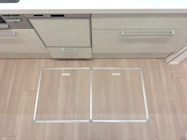 コスモ蕨センターコートの設備|床下収納