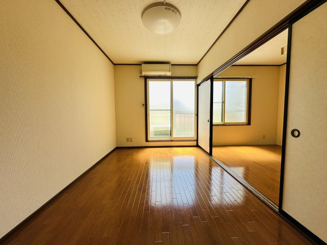 ハピネスAUN Ⅰの居間・リビング