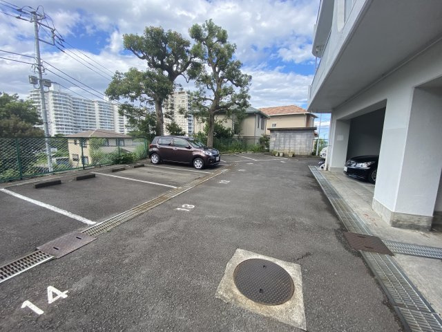 熱海スカイハイツの駐車場|屋外駐車場