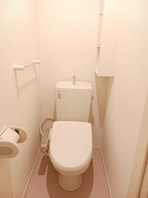 【トイレ】 | ピアニシモ | 落ち着いた色調のトイレです