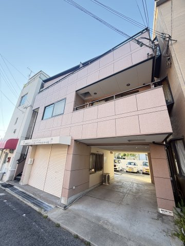 フィールド大石の外観