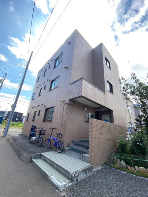 トリオ３８３
