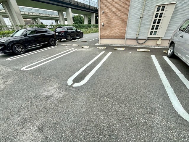 Rグレイ砥堀の駐車場