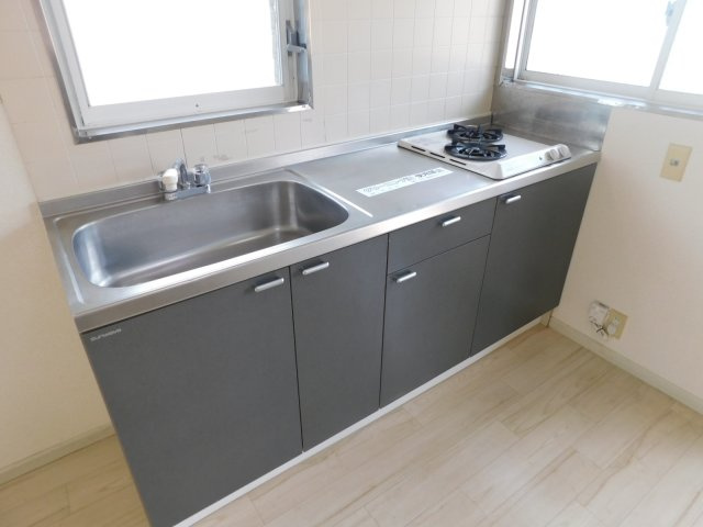 エランドールBのキッチン|同タイプ別のお部屋の写真。