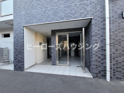 【エントランス】 | エクセル服部