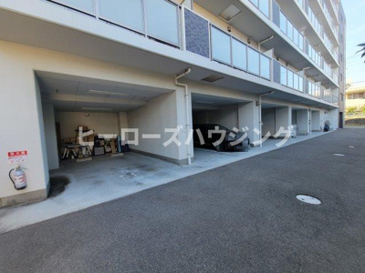 【駐車場】 | エクセル服部