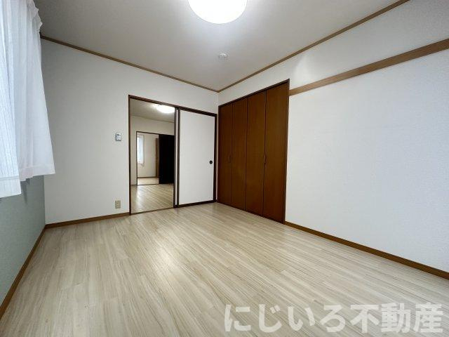 セジュール吉岡Cの居間・リビング