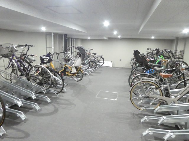 【駐車場】