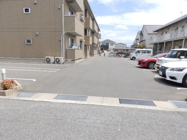 ブランチブロード樹の駐車場