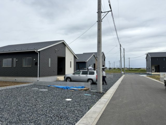 【前面道路含む現地写真】 | 加須市北下新井第6　新築戸建　全5棟　2号棟