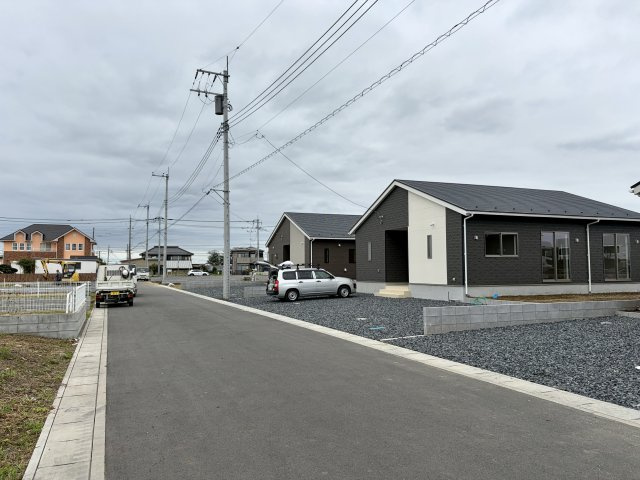 【前面道路含む現地写真】 | 加須市北下新井第6　新築戸建　全5棟　2号棟