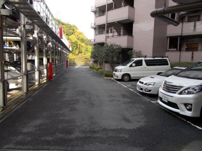 【駐車場】 | ラウンドスクエア吹田青葉丘