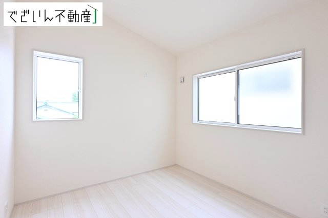 【洋室】 | blooming garden久喜市栗原4丁目　新築住宅 | ≪2号棟≫
現地(2026年7月撮影)