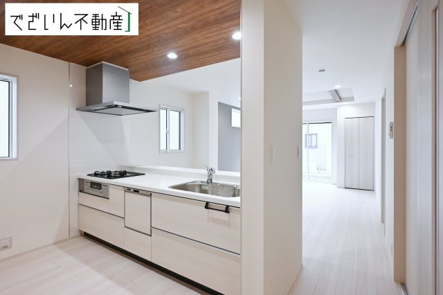 【キッチン】 | blooming garden久喜市栗原4丁目　新築住宅 | ≪2号棟≫
現地(2026年7月撮影)