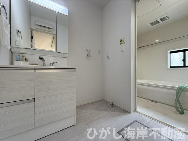 茅ヶ崎市室田３丁目　新築戸建　全２棟の脱衣所|脱衣スペース