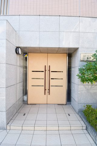 グランヴァン亀戸Reのエントランス