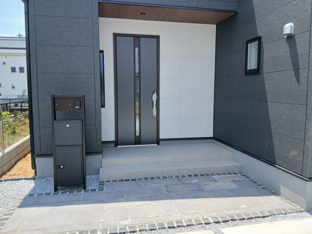 リーブルガーデン．S　深谷稲荷町北第３　の玄関|３号棟現地玄関ポーチ（2026年07月31日）撮影