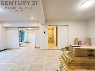 現在室内フルリノベーション中！事前見学予約受付中です。ご予約は弊社ホームぺージからが便利♪